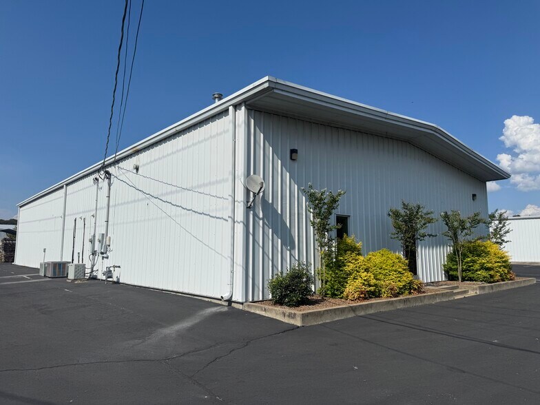 90 Spruce St, Murray, KY for lease - Building Photo - Image 1 of 5