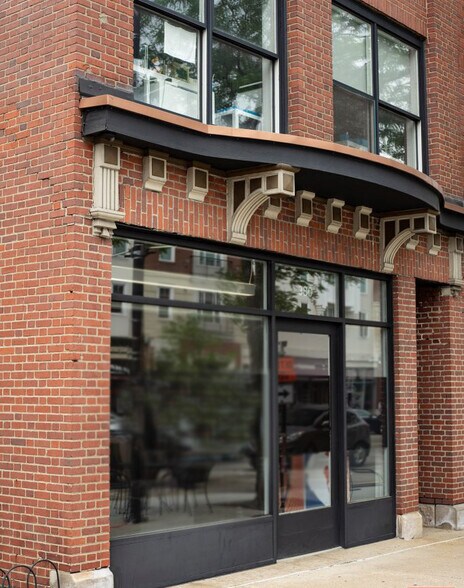 380 S Main St, Akron, OH à louer - Photo du bâtiment - Image 2 de 12