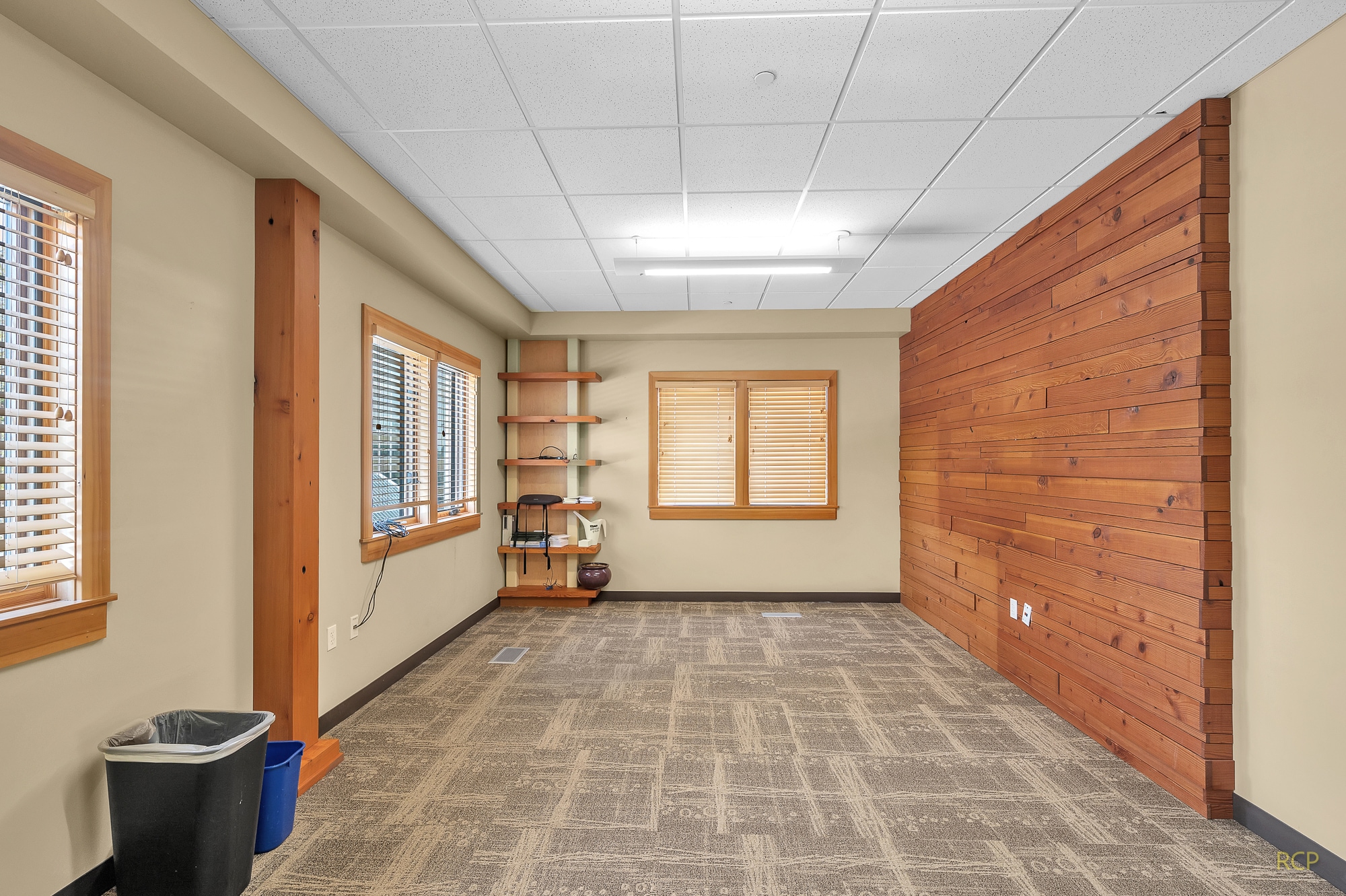 75 NW Couch St, Portland, OR for lease Interior Photo- Image 1 of 10