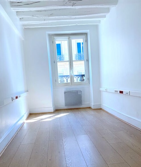 18 Rue De Penthièvre, Paris for lease - Building Photo - Image 2 of 6