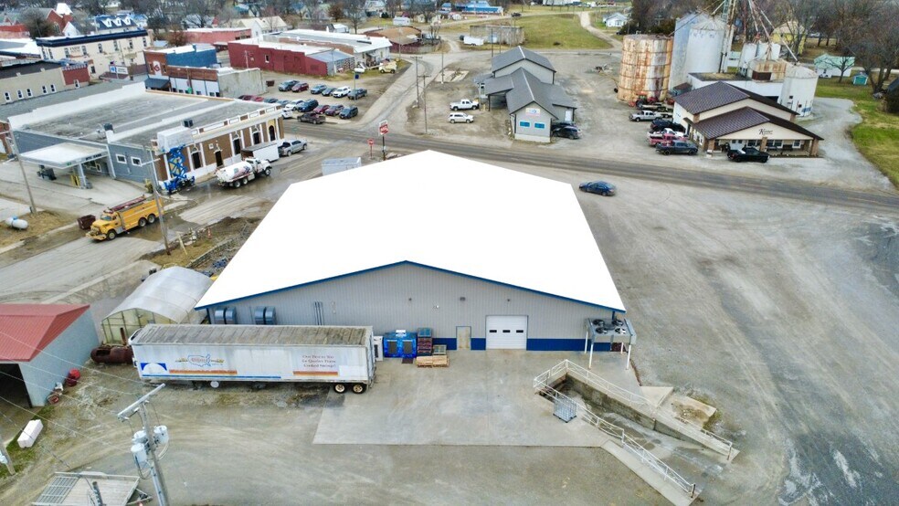 302 S Broadway St, Jamesport, MO à vendre - Photo du bâtiment - Image 3 de 28