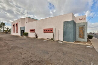 Plus de détails pour 2641 E McDowell Rd, Phoenix, AZ - Industriel à louer