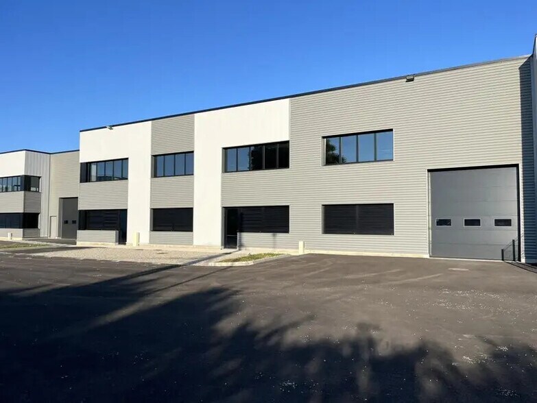 19 Chemin De La Lône, OULLINS-PIERRE-BÉNITE à vendre - Photo du bâtiment - Image 1 de 16