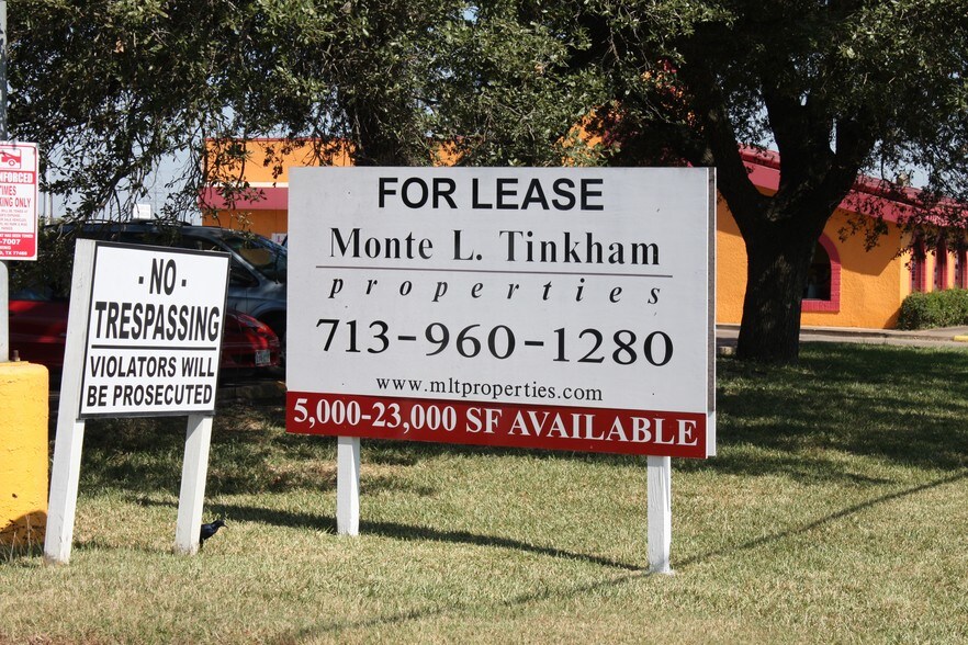 3801-3803 Avenue H, Rosenberg, TX à louer - Photo du bâtiment - Image 3 de 5