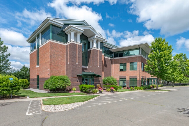 Plus de détails pour 93 Lake Ave, Danbury, CT - Bureau aux enchères