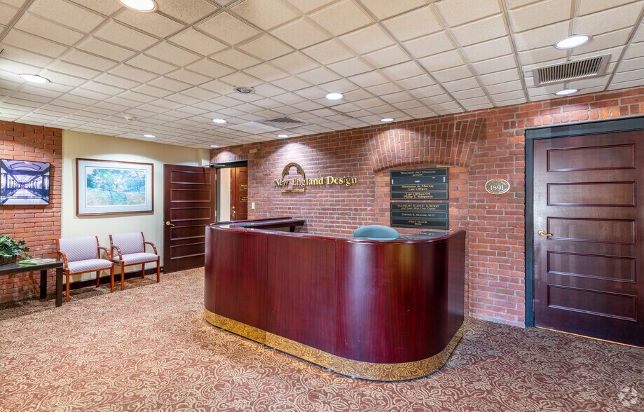 39 Salisbury St, Worcester, MA à vendre - Photo intérieure - Image 3 de 16