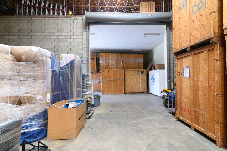 1801 Sunkist Cir, Oxnard, CA for sale - Building Photo - Image 3 of 15