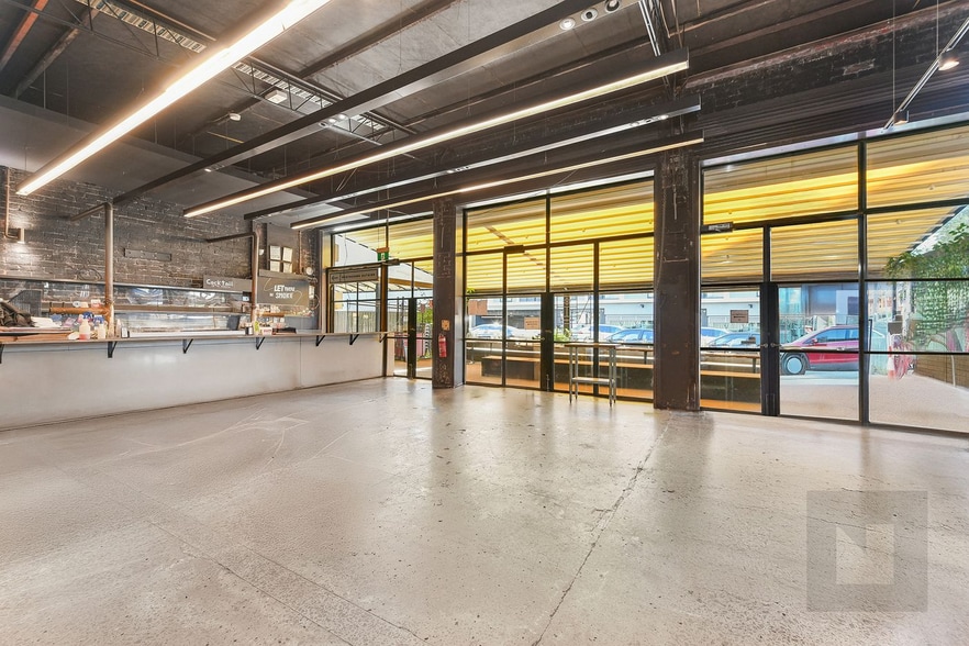 28 Hopkins St, Footscray for sale - Interior Photo - Image 2 of 2