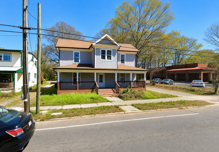 2810 Hillsborough Rd, Durham, NC for lease - Building Photo - Image 1 of 19