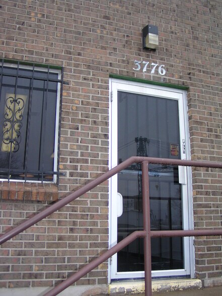 3776 S Lipan St, Englewood, CO à louer - Photo principale - Image 1 de 1