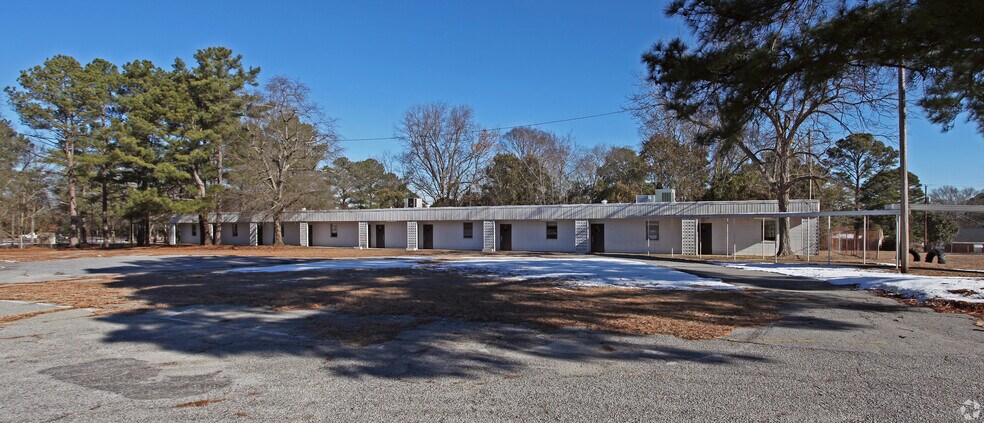 2700 Ashland Rd, Columbia, SC à louer - Photo du bâtiment - Image 2 de 2