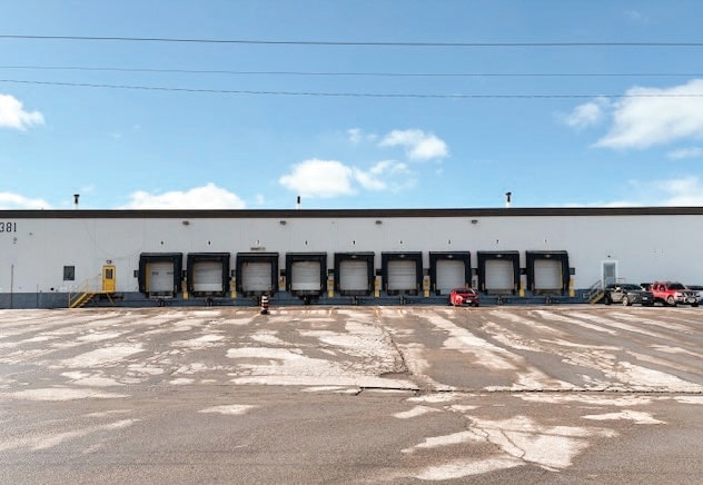 381 S Edgeware Rd, St Thomas, ON à louer - Photo du bâtiment - Image 2 de 5