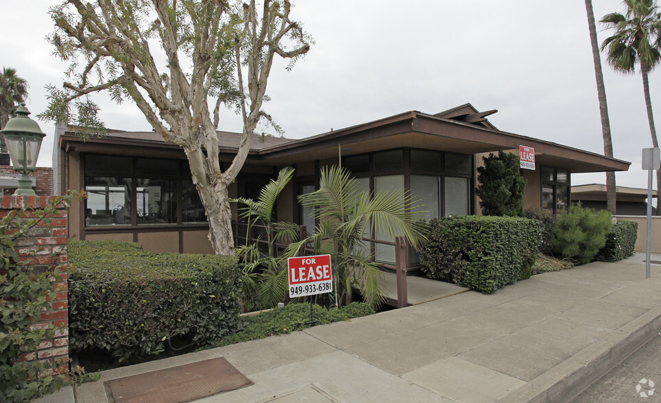 32325 S Coast Hwy, Laguna Beach, CA à vendre - Photo principale - Image 1 de 1