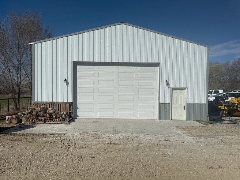 16691 Goodson Rd, Caldwell, ID à vendre - Photo du bâtiment - Image 2 de 8