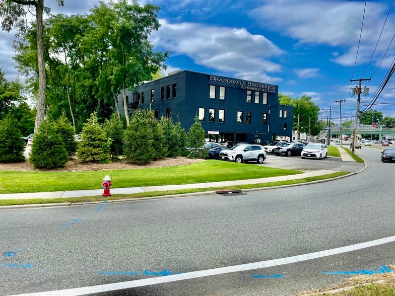 65 Route 4, River Edge, NJ for lease - Building Photo - Image 2 of 2