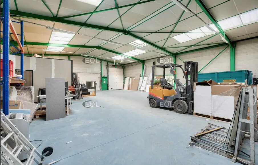 Flex dans Saint-Genis-Laval à louer - Photo du bâtiment - Image 3 de 8