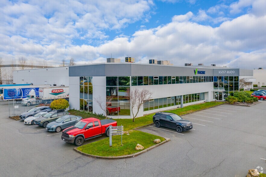 1597-1609 Derwent Way, Delta, BC for sale - Primary Photo - Image 1 of 1