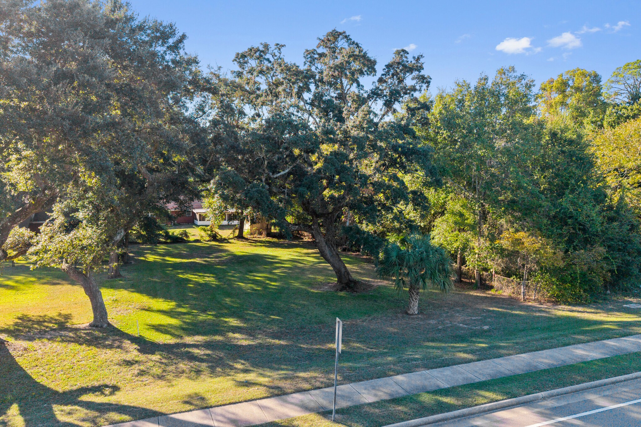 Cowan Rd, Gulfport, MS à vendre Photo du bâtiment- Image 1 de 17