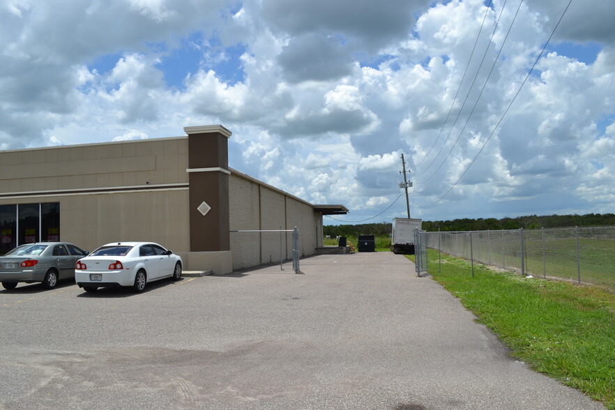 607 US 27 N, Avon Park, FL for lease - Building Photo - Image 2 of 15