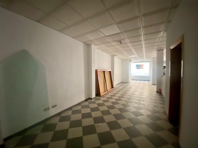 Commerce de détail dans Córdoba, Córdoba à vendre - Photo du bâtiment - Image 3 de 5