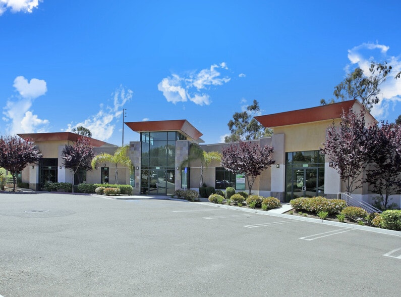 489 Saxony Pl, Encinitas, CA à louer - Photo du bâtiment - Image 1 de 9