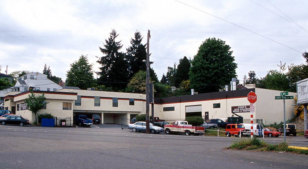 1722 NE 85th St, Seattle, WA à vendre - Photo du bâtiment - Image 2 de 3
