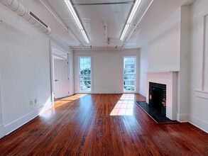 410 W Jones St, Savannah, GA for lease Interior Photo- Image 1 of 12