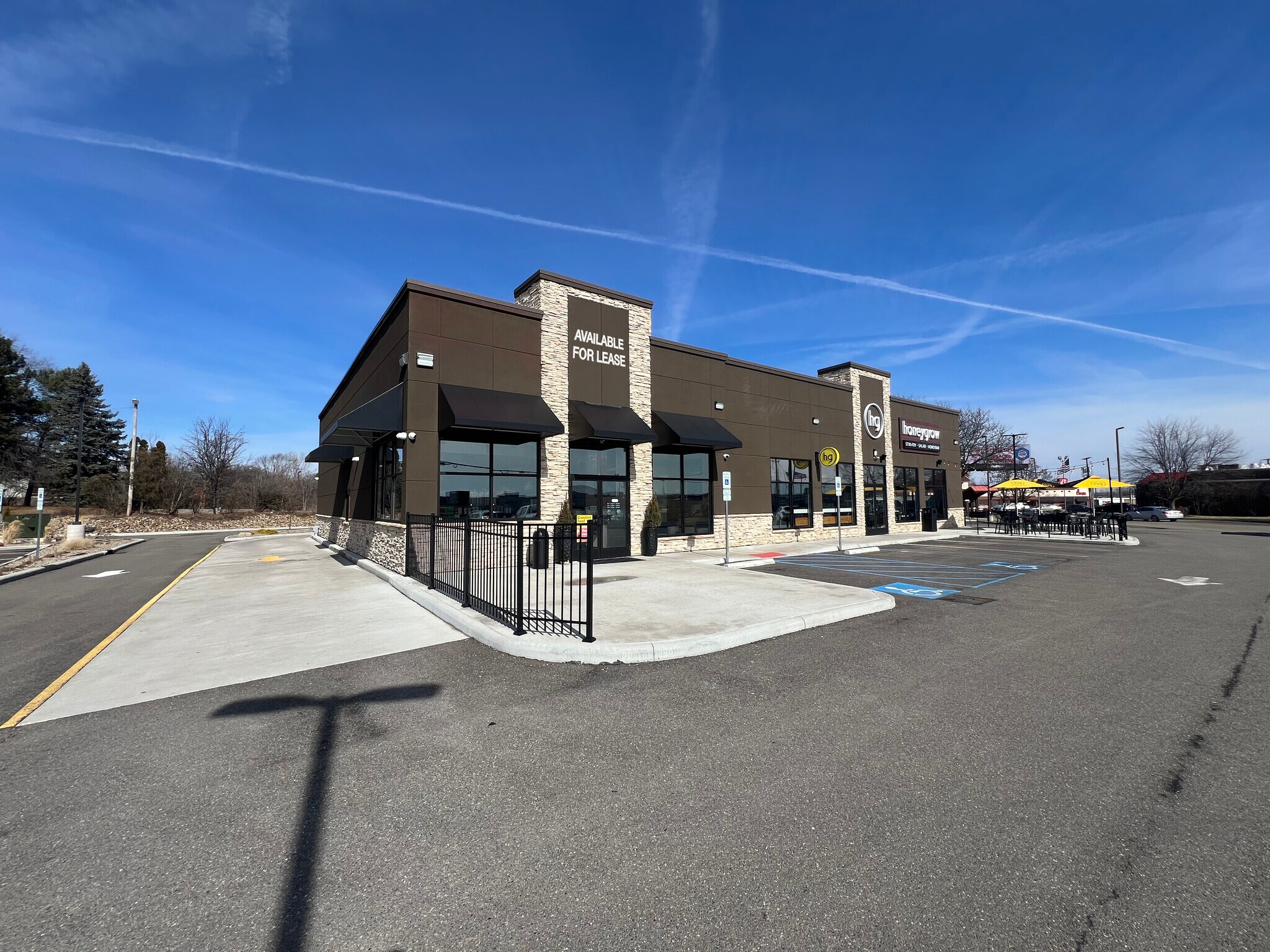 4537 Everhard Rd NW, Canton, OH for lease Primary Photo- Image 1 of 3