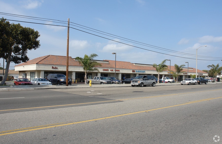 2151-2195 E Channel Islands B, Oxnard, CA for lease - Primary Photo - Image 1 of 5