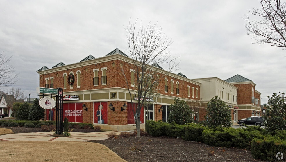 1807 S Church St, Smithfield, VA à louer - Photo du bâtiment - Image 2 de 3