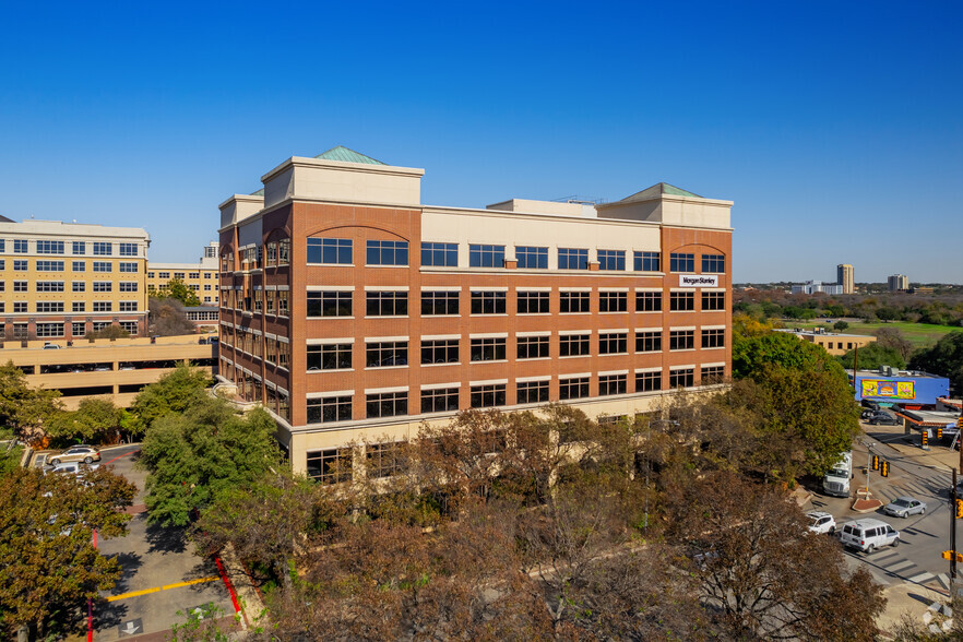 755 E Mulberry Ave, San Antonio, TX à louer - Photo du bâtiment - Image 1 de 6