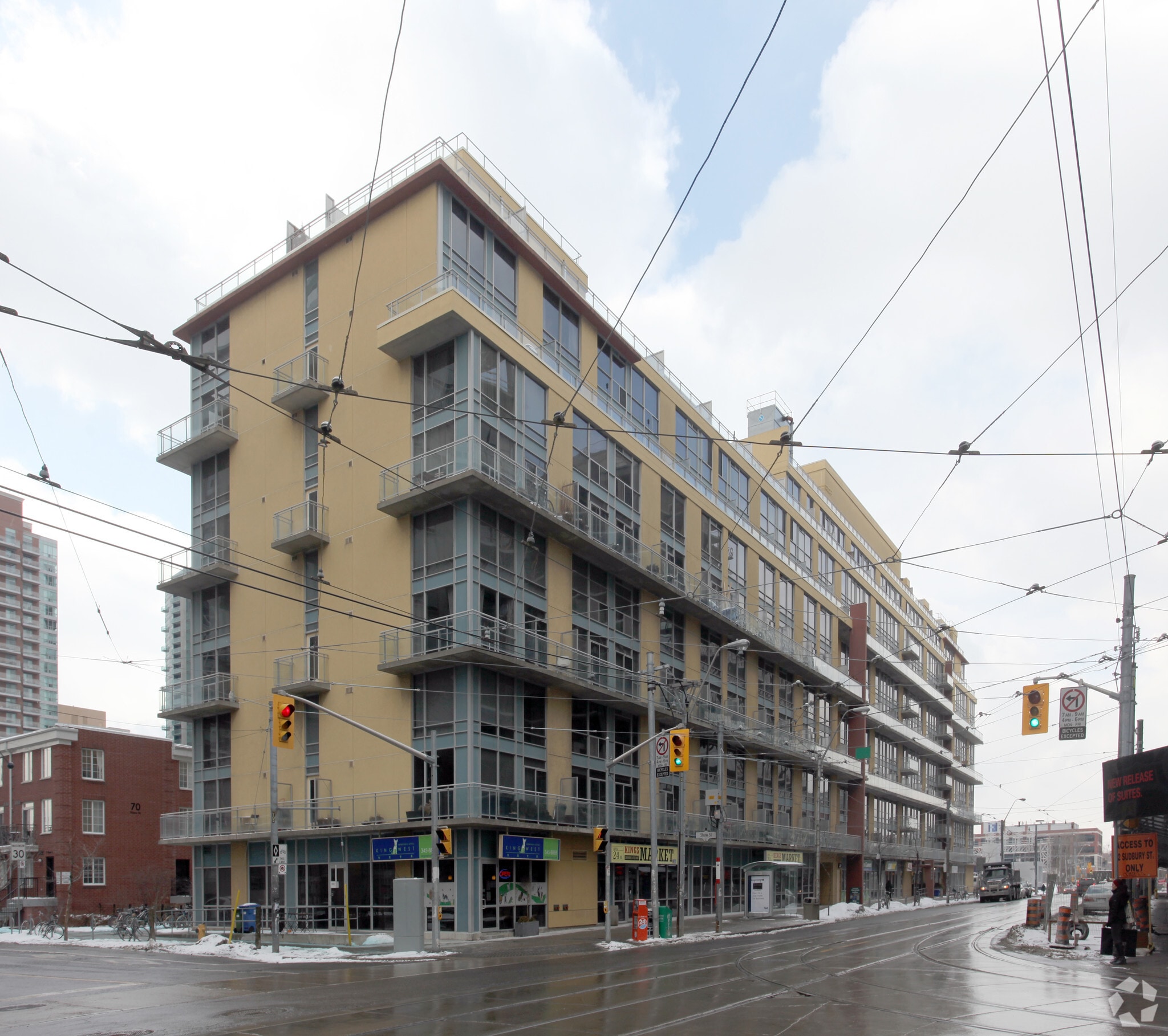 1029 King St W, Toronto, ON for sale Primary Photo- Image 1 of 1