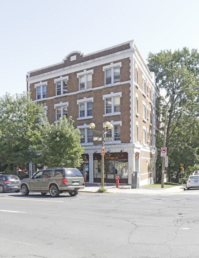 Plus de détails pour 5336-5340 Sherbrooke Rue E, Montréal, QC - Commerce de détail à vendre