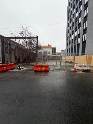 More details for 447 E 166th St, Bronx, NY - Land for Lease