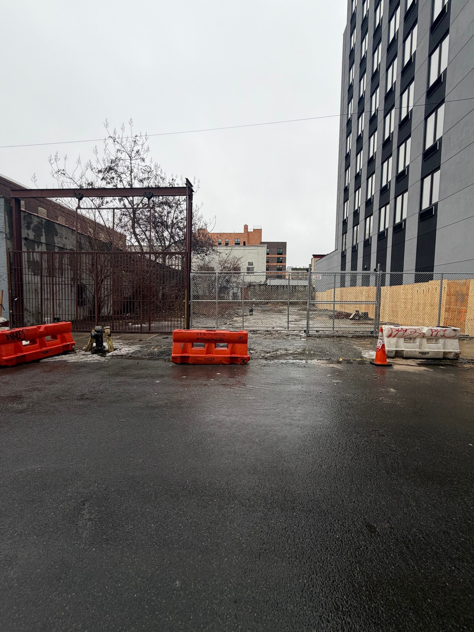 447 E 166th St, Bronx, NY for lease Primary Photo- Image 1 of 5