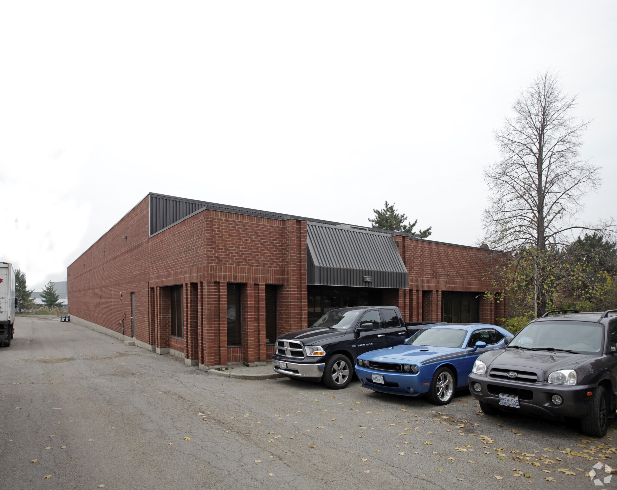 1132 S Service Rd W, Oakville, ON for sale Primary Photo- Image 1 of 1