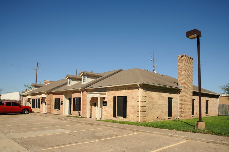 4654 Highway 6 N, Houston, TX for lease - Building Photo - Image 3 of 19