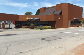 Vacant PNC Bank | Advantageous Zoning - Services immobiliers commerciaux