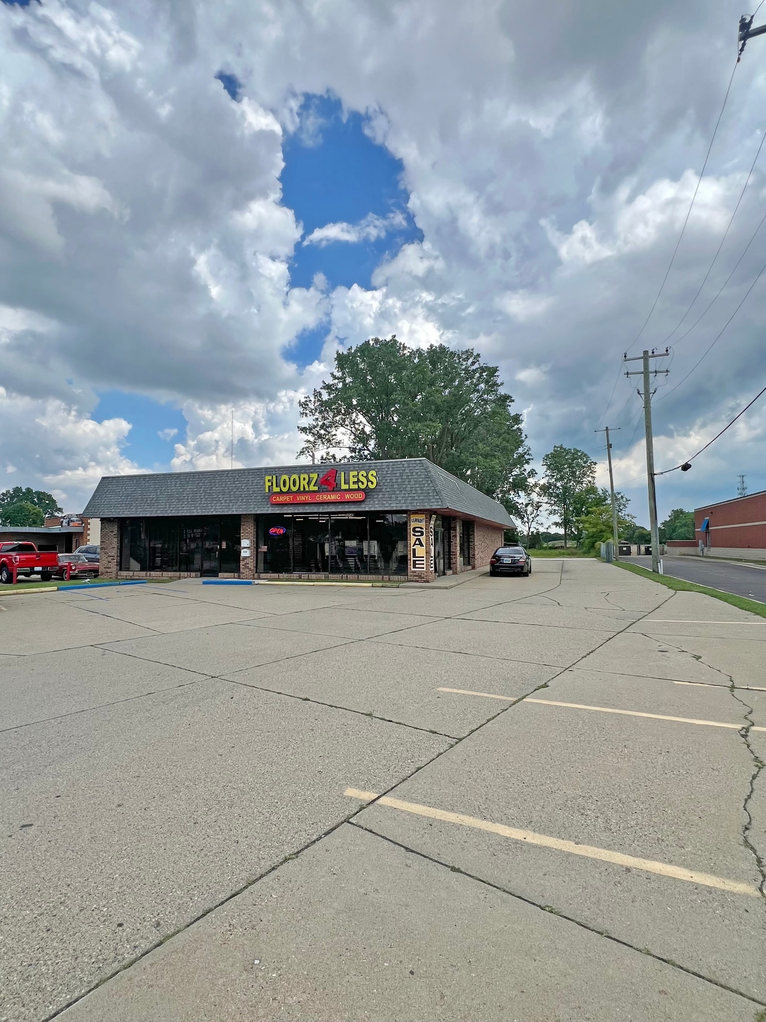 33140-33150 S Gratiot Ave, Clinton Township, MI for lease Building Photo- Image 1 of 7