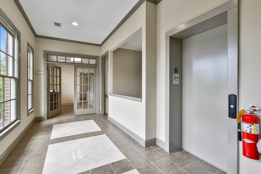 75 Jackson St, Newnan, GA à louer - Photo du bâtiment - Image 3 de 14