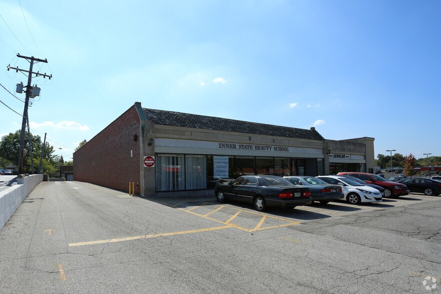 5136-5144 Mayfield Rd, Cleveland, OH à louer - Photo du bâtiment - Image 2 de 2