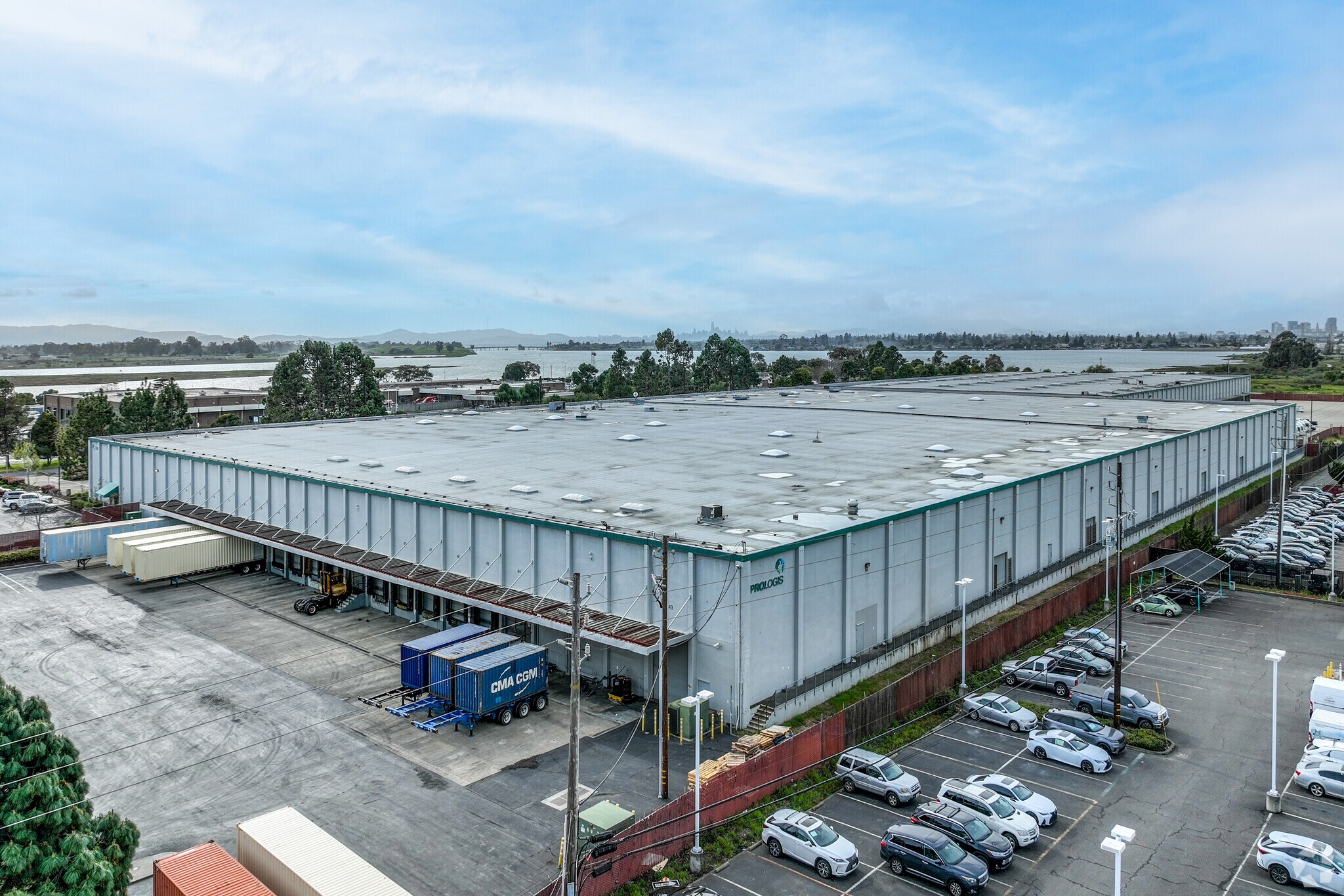 7200-7240 Edgewater Dr, Oakland, CA for lease Building Photo- Image 1 of 27