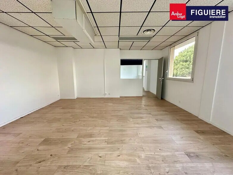 75 Rue Marcelin Berthelot, Aix-en-Provence à vendre - Photo du bâtiment - Image 3 de 8