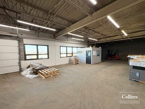 1701 Macklind Ave, Saint Louis, MO for lease Interior Photo- Image 2 of 4