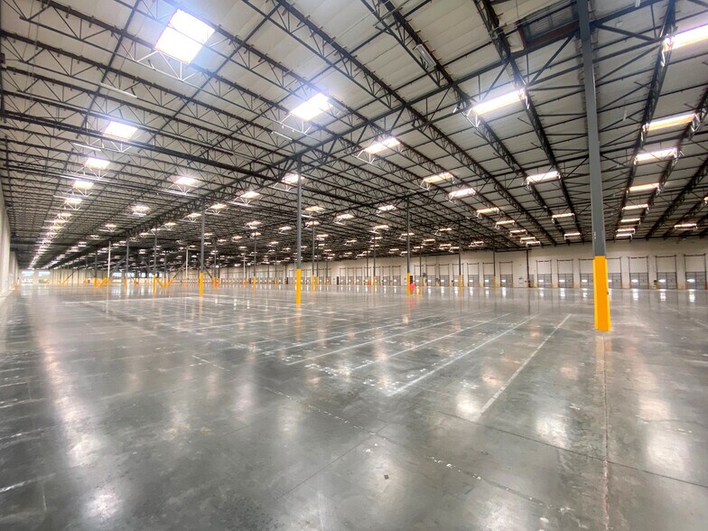 2101 W Flotilla St, Montebello, CA à louer - Photo intérieure - Image 3 de 8