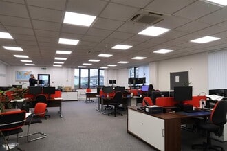 Juno Dr, Leamington Spa à louer Photo intérieure- Image 2 de 2