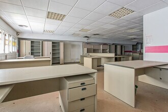 Commerce de détail dans Manresa, Barcelona à louer Photo intérieure- Image 2 de 14