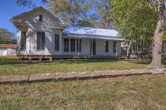 More details for 163 E Coll St, New Braunfels, TX - Retail for Sale