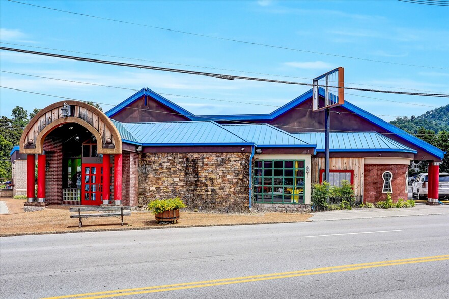 205 Historic Nature Trl, Gatlinburg, TN à vendre - Photo principale - Image 1 de 1