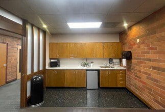 777 High St, Eugene, OR for lease Interior Photo- Image 1 of 2